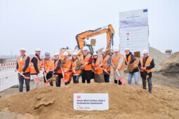 Baustart für die zweite Halle des ICE-Instandhaltungswerks der Deutschen Bahn in Cottbus am 04.03.2024.